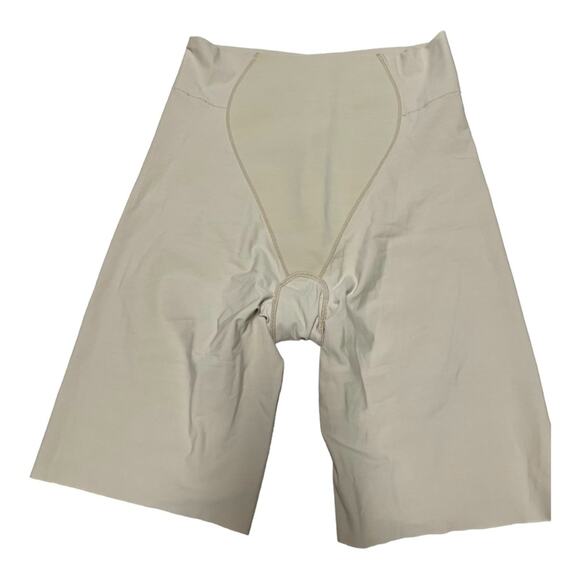 Wacoal Shapewear Neutral Nude High-Waisted Slimming Undergarment Shorts Large - Picture 1 of 6